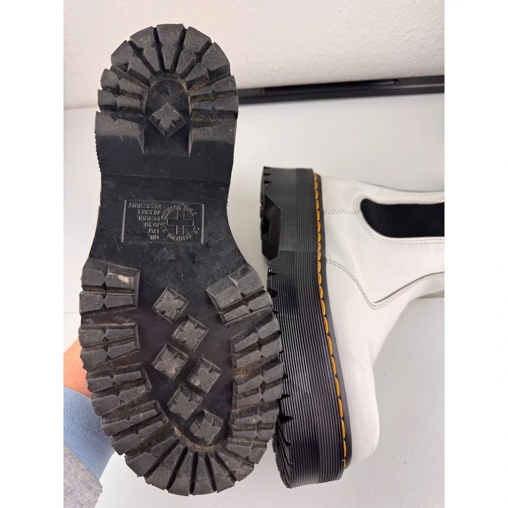 Dr. Martens measurements boot